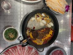 -朱光玉火锅馆(龙阳广场店)