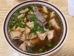 牛肉罩火烧-清真·白家牛肉罩火烧老店(育才街店)