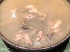 松茸鸡汤-松赞拉萨林卡酒店