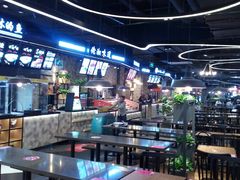 -时尚MEGO商业广场(华新地铁店)