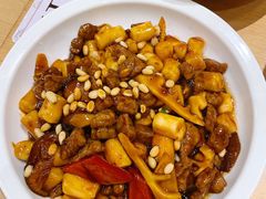 松子牛肉炒年糕-兔爸私家小厨(新北万达店)