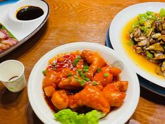 -老滇山寨•云南特色菜•地方菜•民族风情歌舞表演(金碧店)