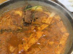 -喇喇排骨火锅·传统韩式脊骨汤(望京西园总店)