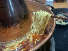 -果松木炭酸菜铜火锅·外婆参鸡汤