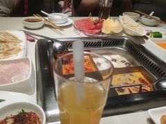 -海底捞火锅鲜切牛肉主题店(长寿路店)