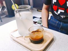 招牌椰青冷萃-Toris(LuOne凯德晶萃广场店)