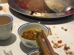 -卤校长重庆火锅(国兴店)