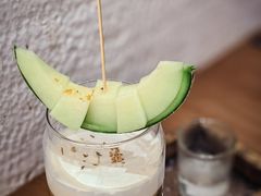 -Mark&Mars Restaurant