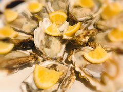 -臻鲜燕海鲜融合餐厅(金陵style店)