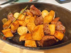 安格斯铁板蒜香牛肉粒-CRAZYONES克芮旺斯西班牙餐厅(苏州中心店)