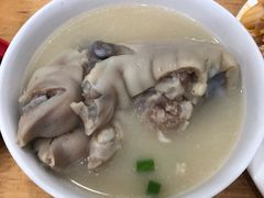 -雷祖芳老妈蹄花店