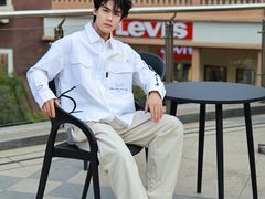 -王府井奥莱临潼小镇(临潼店)