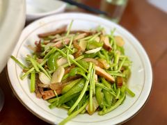 芦笋香干-小鱼锅贴明光土菜