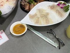 -官塘陈记鱼生·潮汕砂锅粥·牛肉火锅(潮枫路总店)