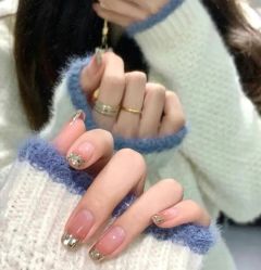 -悦指间美甲美睫