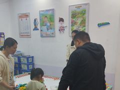 -艾克瑞特机器人教育(金狮校区)