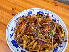 -珠宝街老左杂酱面馆