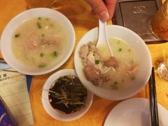 -洞密园美食城·二十二年老店(富华路店)