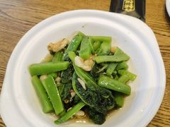 -金牌老碗时尚陕菜(王府井百货店)
