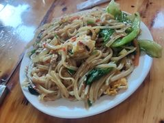 -宏兴烤鱼山庄(宣恩总店)