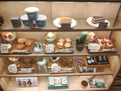 零售区-猫的天空之城概念书店(束河店)