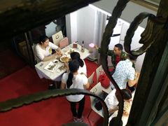 -覃记海鲜美食餐厅