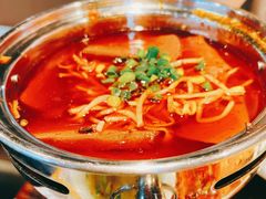 牛匠冒鸭血-全牛匠·乐山跷脚牛肉(西单华威约饭街店)