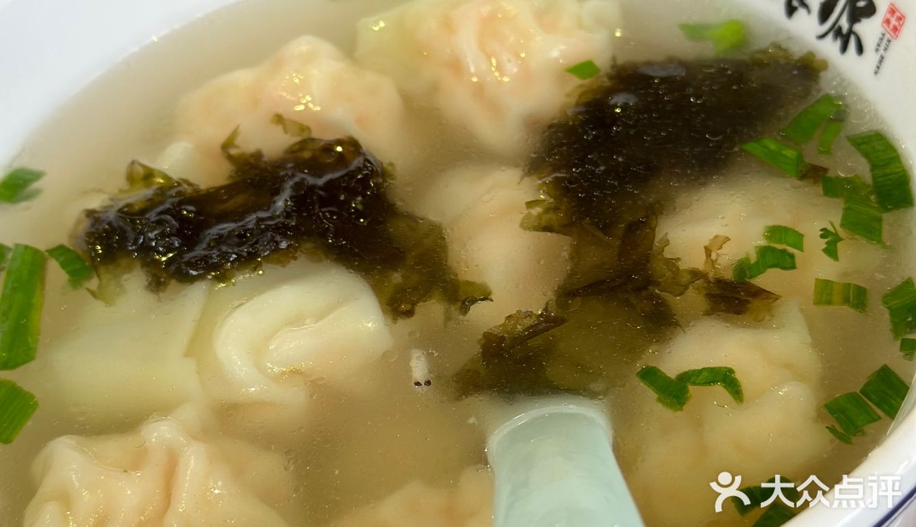 【小吃】招牌虾仁生煎确实好吃😋