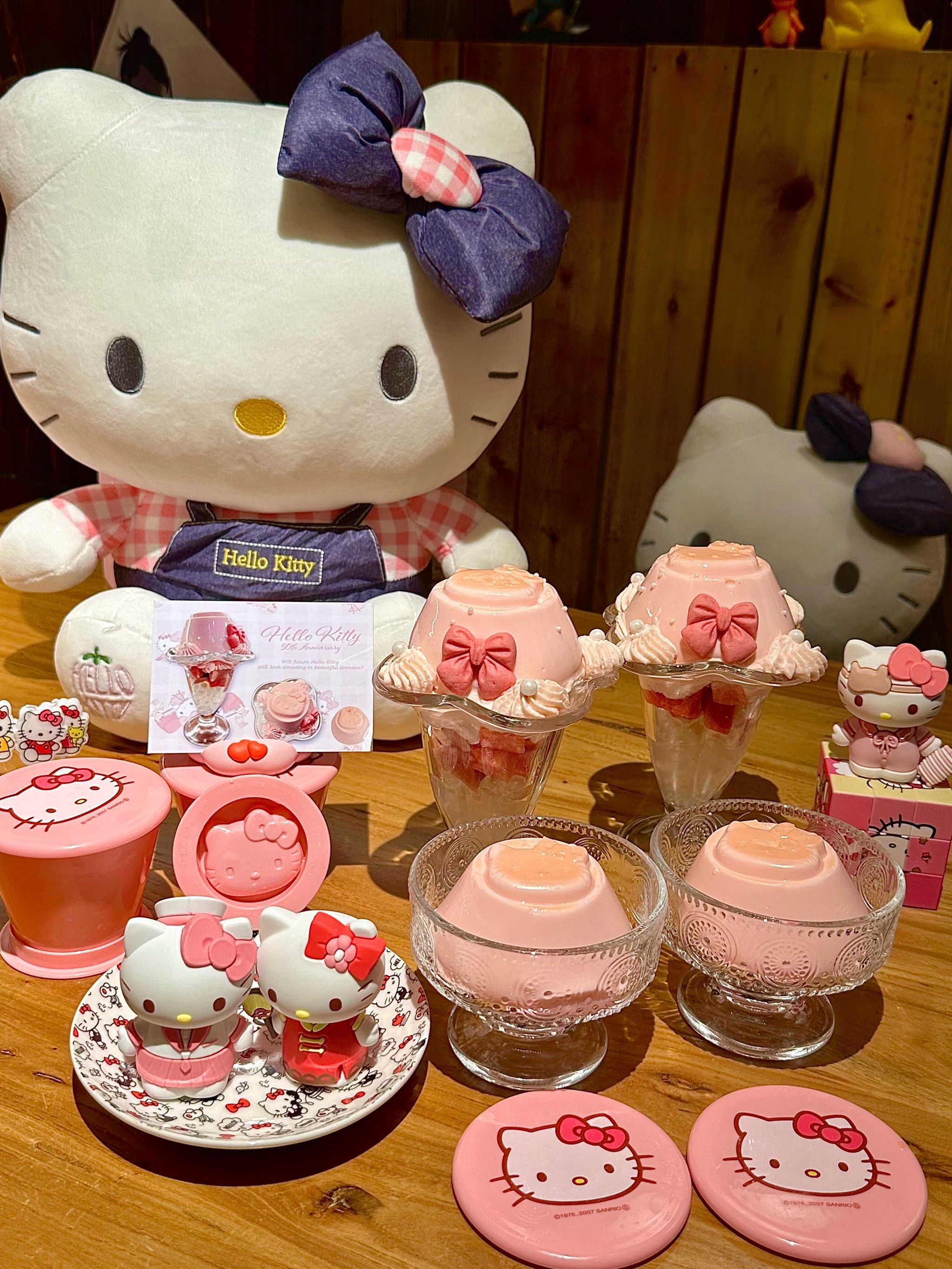 大连首家hello kitty 主题甜品
