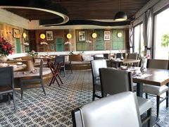 -Cau Go Vietnamese Cuisine