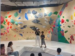 -ROCKPLUS攀岩馆(环宇城店)