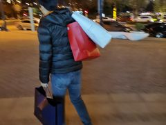 -王府井奥莱临潼小镇(临潼店)