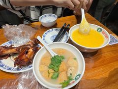 -老天桥酱肉烧饼夹肘子(天桥店)