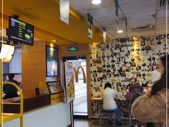 -麦当劳(卫星广场店)