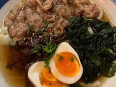 牛肉乌冬面-初居食屋日式料理(万象城购物中心店)