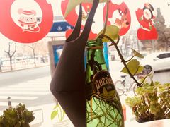 巴黎水-ZING COFFEE 镜咖啡