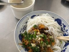 -高师傅特色米粉汤包(建设路店)