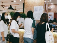 等位区-龙记香港茶餐厅(久光百货店)