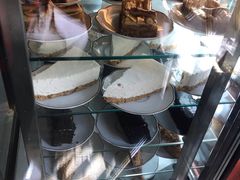 -Majestic Café