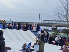 -汤山欢乐雪世界