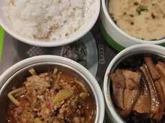 -老乡鸡(六安新加坡御苑店)
