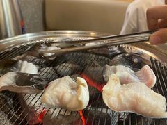 -围炉肉舍•炭烤活鳗•丹东海鲜烤肉(步行街店)