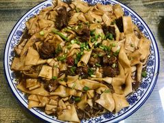 -壹阁胡羊焖饼(特色小吃街店)