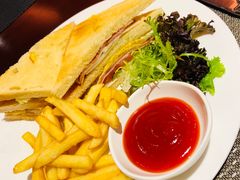 -天伦松鹤大饭店·欣妮咖啡