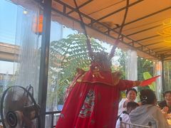 -茅草房·河畔园林火锅