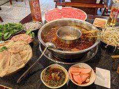 -邓莽子老火锅(中兴路总店)