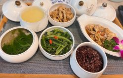-安雅国际月子会所(拱北森宇富通店)