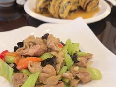 -喜乐餐厅•灯笼虾球首创者•本地小海鲜(二马路店)