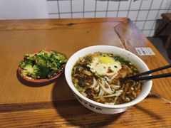 -矮子粉店1985·长沙米粉(湘春路店)