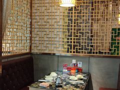 卡座-广合草鸡·泰山炒鸡(擂鼓石店)